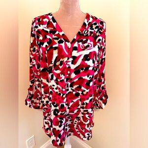 NWOT- JM Collection Northern Lights Pink/Black/White three button v-neck shirt